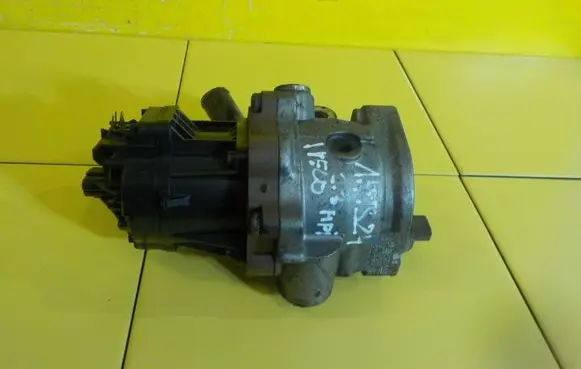 Iveco Daily 5th gen EGR thermostat 1HTS24