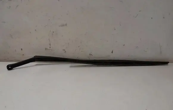 Audi A6 Allroad C5 Front wiper blade arm 4Z7955408