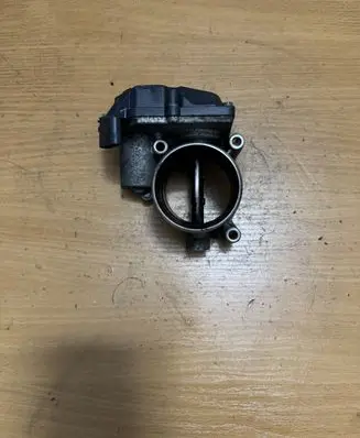 SsangYong Rexton Throttle valve A6711410125 A2C8272700001