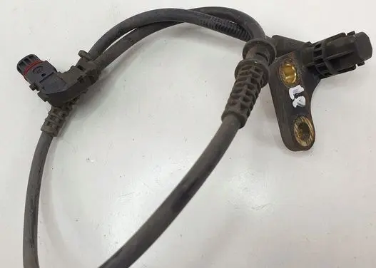 Mercedes-Benz SLK R170 ABS brake wheel speed sensor A1705400817