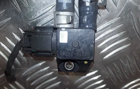Hyundai ix35 Air pressure sensor 392102A800