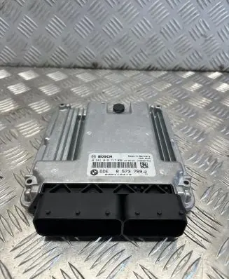 BMW X5 F15 Engine control unit/module 8573789 030115413 0281019717