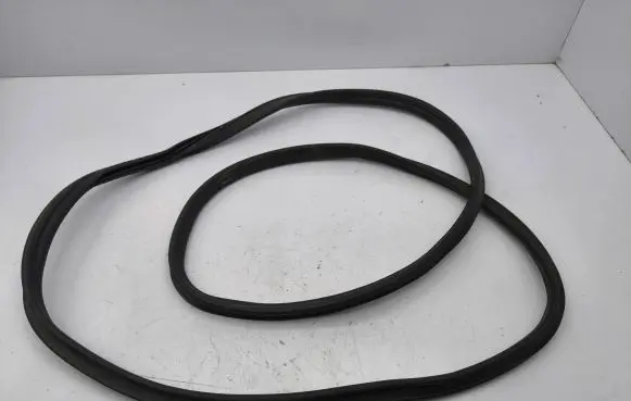 Audi A1 Trunk rubber seal (body) 