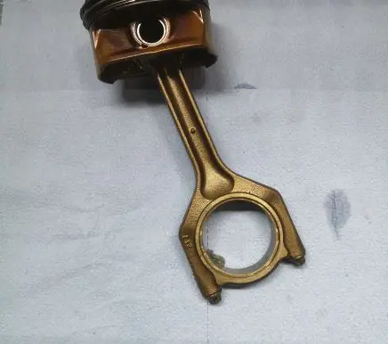 BMW X5 E70 Piston with connecting rod