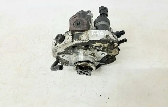 Volvo S80 Fuel injection high pressure pump 0445010043 8689590