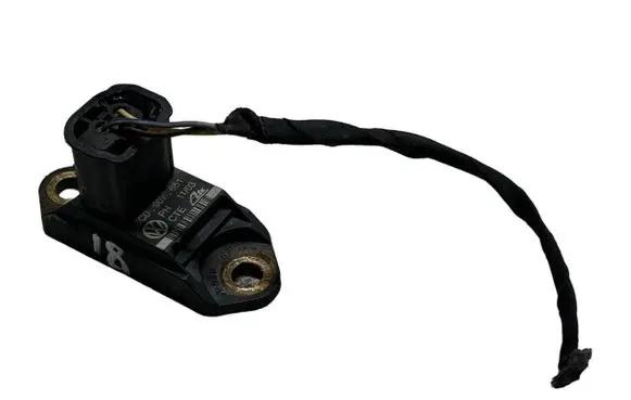 Volkswagen PASSAT CC Airbag deployment crash/impact sensor 3C0907651