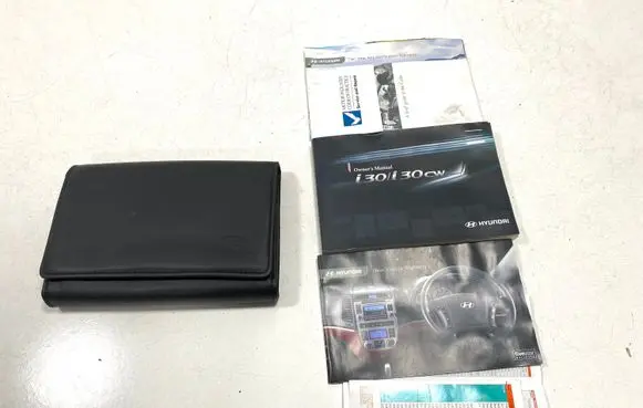 Hyundai i30 Owners service history hand book 