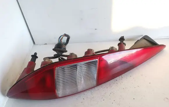 Ford Mondeo Mk III Rear/tail lights 1S7113405 1S7113405C
