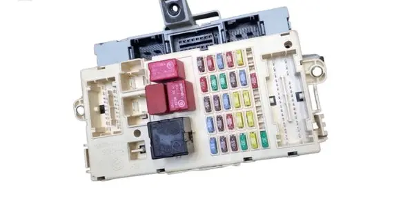 Alfa Romeo 159 Fuse module 60681000