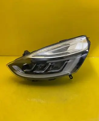 Renault Clio IV Headlight/headlamp 260606098R