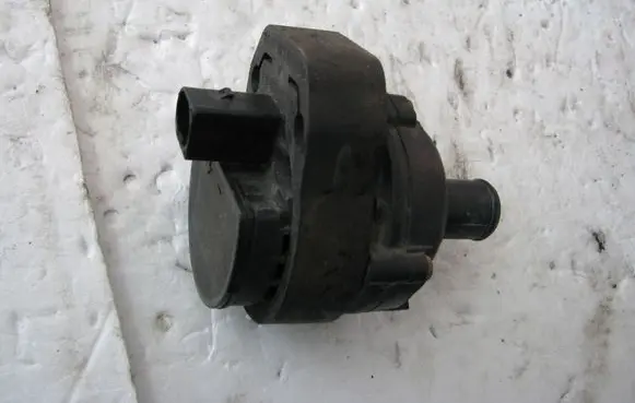 Mercedes-Benz ML W164 Electric auxiliary coolant/water pump 2118350364