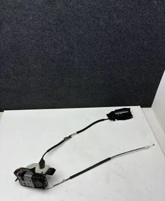 Citroen C4 II Rear door lock 9685351980