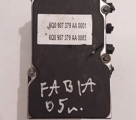 Skoda Fabia Mk1 (6Y) ABS Pump 6Q0907379AA0001 6Q0907379AA0003
