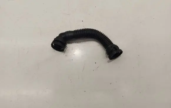 Volkswagen PASSAT B8 Breather hose/pipe 03L103493