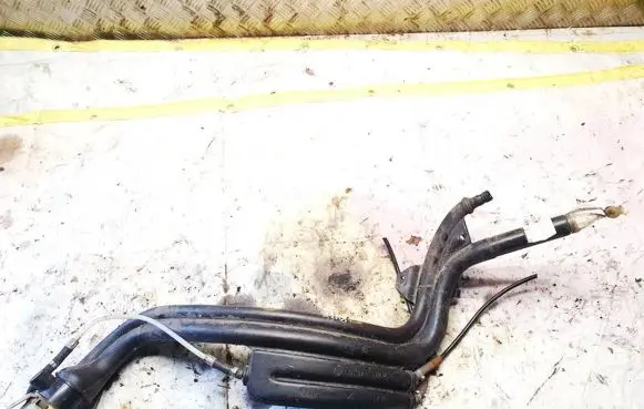 Seat Alhambra (Mk1) Fuel tank filler neck pipe 