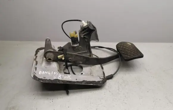 Mercedes-Benz S W140 Brake pedal 1402901919 03880905