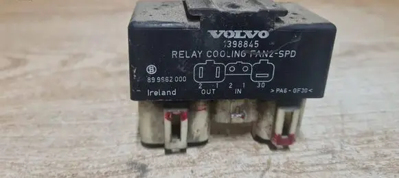 Volvo S70 V70 V70 XC Coolant fan relay 1398845