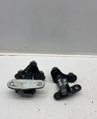 Mercedes-Benz GLE W167 Front door lower hinge A0000027993 A0000004870 18222