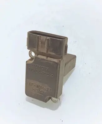 Toyota Avensis T250 Mass air flow meter 2220427010