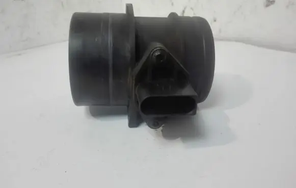 Volkswagen Jetta V Mass air flow meter 0281002461 074906461B