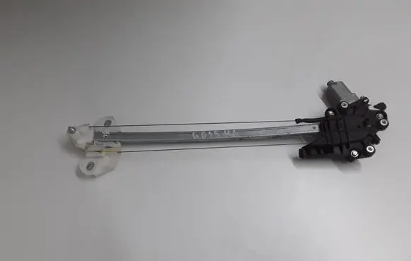 Honda CR-V Rear door manual window regulator 72250SWYE01
