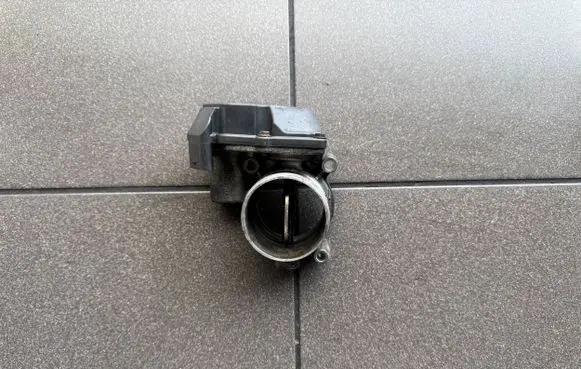 SsangYong Rodius Throttle body valve A6711410125