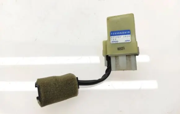 Subaru Outback Interior temperature sensor 73540AG010 8H21 0773002820