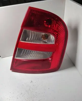 Skoda Fabia Mk1 (6Y) Rear/tail lights 6Y6945112B 6Y6945096B