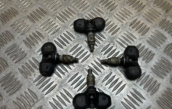 BMW 5 F10 F11 Tire pressure sensor 4078787 0474841267