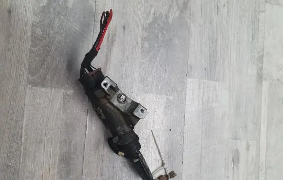 Volkswagen Multivan T4 Ignition lock 4B0905851G