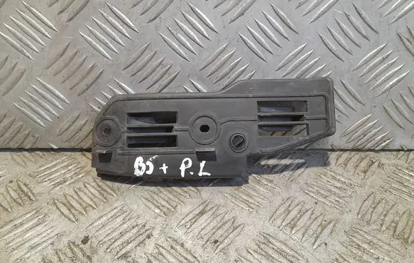 Volkswagen PASSAT B5.5 Front bumper mounting bracket 3B0807184E