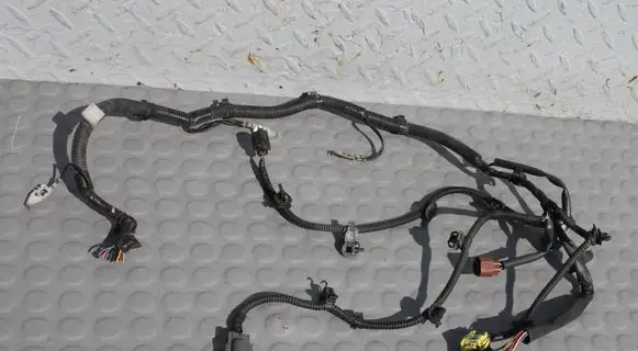 Mitsubishi L200 Headlight/headlamp wiring loom/harness WIAZKALAMPYPPL200