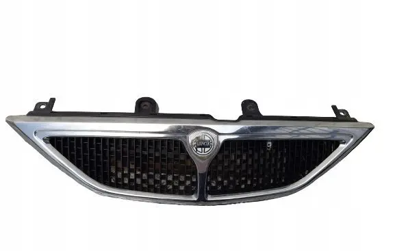 Lancia Ypsilon Front bumper upper radiator grill
