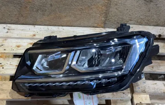 Volkswagen Tiguan Headlight/headlamp 5NB941035D M2407N019 ML007