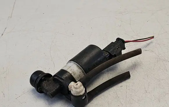 Peugeot 407 Windscreen/windshield washer pump 289200001R 9680693280 9684322380