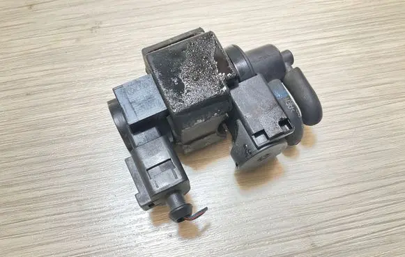Audi A6 S6 C6 4F Turbo solenoid valve 059906628