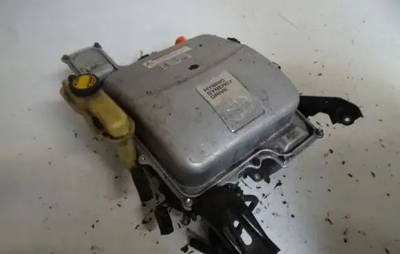 Toyota Prius (XW20) Voltage converter inverter 9920047120