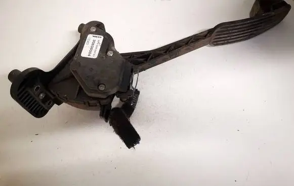 Volvo V70 Accelerator throttle pedal 30636004 6pv008537-01