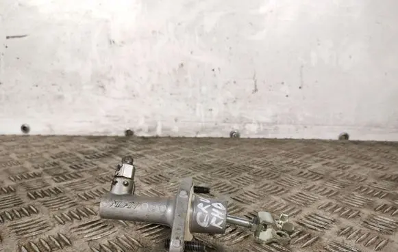 Honda CR-V Clutch master cylinder 7D1