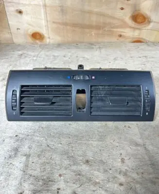 BMW X3 E83 Dash center air vent grill 3400074 64223400074