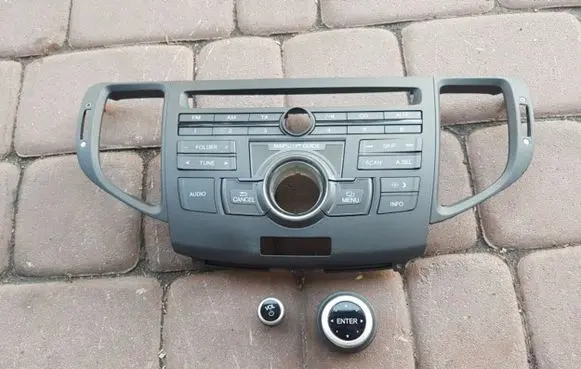 Toyota Corolla Verso AR10 Tailgate/trunk/boot open switch 89TYS