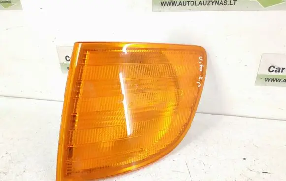 Mercedes-Benz Vito Viano W638 Front indicator light 67629811 6388200021