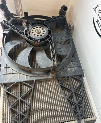 Volkswagen Polo IV 9N3 Radiator set 6Q0121253R