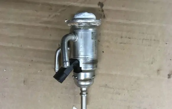 BMW 1 F40 AdBlue injector 8580209 11788580209