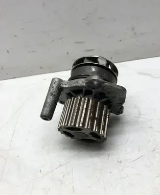 Volkswagen PASSAT B5.5 Water pump 