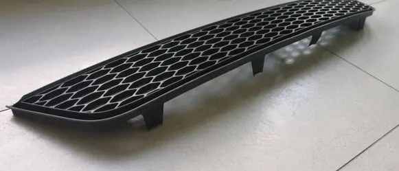 Toyota Corolla E120 E130 Front bumper lower grill 5311202070