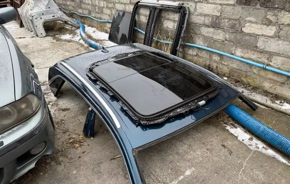 Audi Q8 Roof 4M8