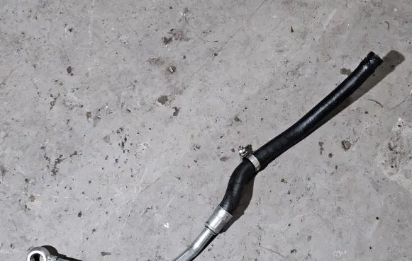 BMW 7 E38 Power steering hose/pipe/line 1093727