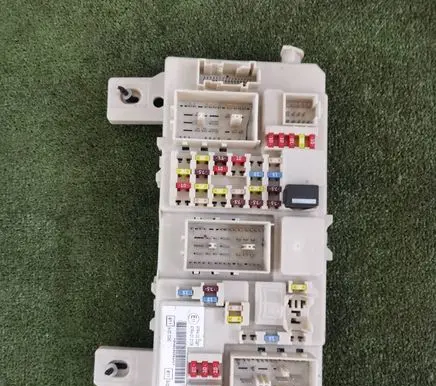 Ford C-MAX I Fuse box set 7M5T14A073FB 7M5T14014AKB