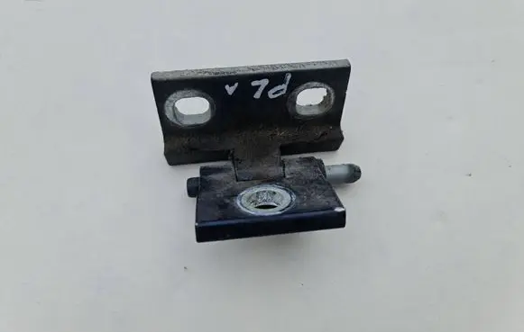 Volvo V70 Front door upper hinge